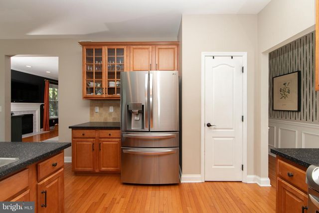 1 LORD LN, West Deptford, NJ 08086