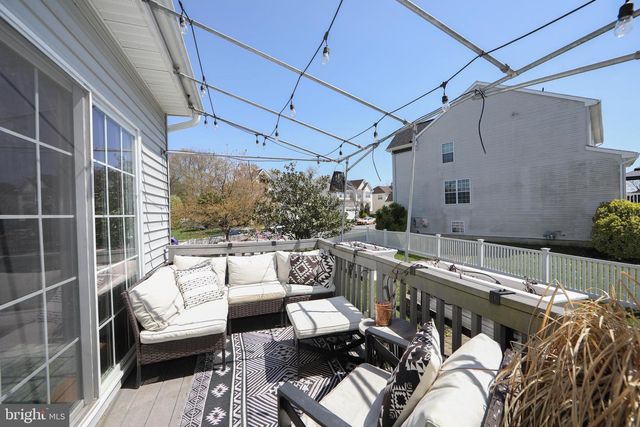 1 LORD LN, West Deptford, NJ 08086
