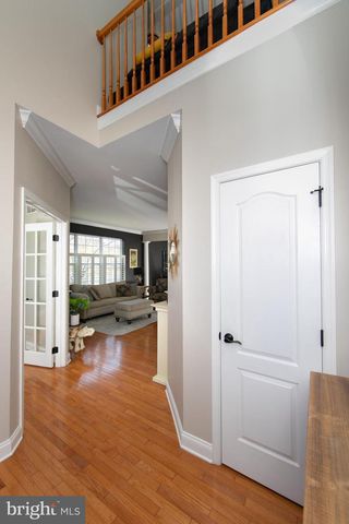 1 LORD LN, West Deptford, NJ 08086