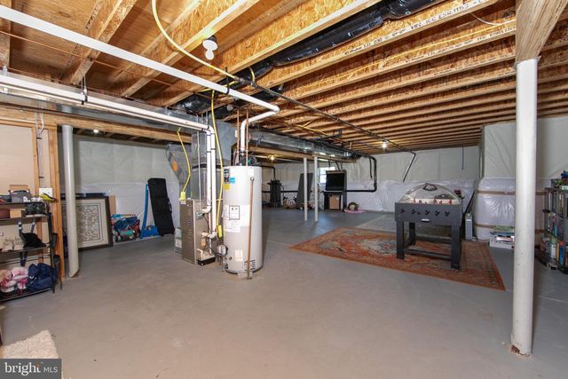 1 LORD LN, West Deptford, NJ 08086