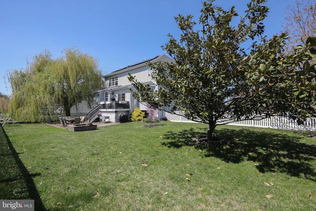 1 LORD LN, West Deptford, NJ 08086