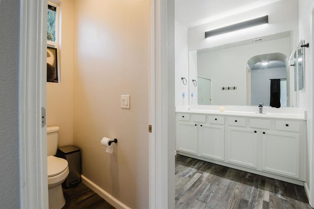 490 Summer Garden Way, Sacramento, CA 95833