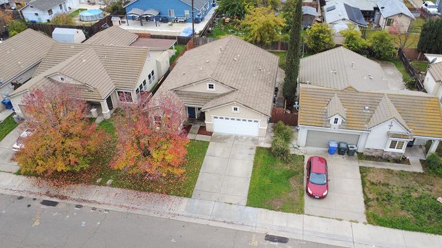 490 Summer Garden Way, Sacramento, CA 95833