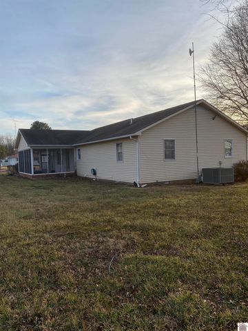 1250 Carter Road, Mayfield, KY 42066