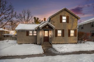 211 S St Joseph Avenue, Niles City, MI 49120