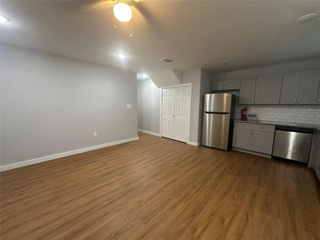 6610 Haight Street B, Houston, TX 77028