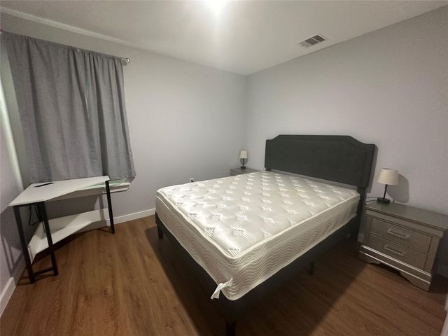 6610 Haight Street B, Houston, TX 77028
