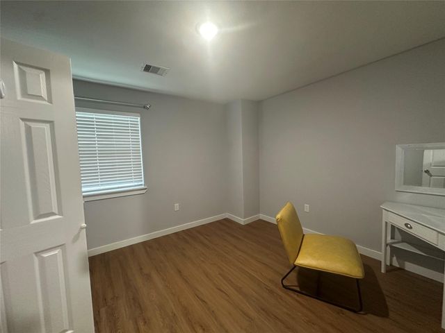 6610 Haight Street B, Houston, TX 77028