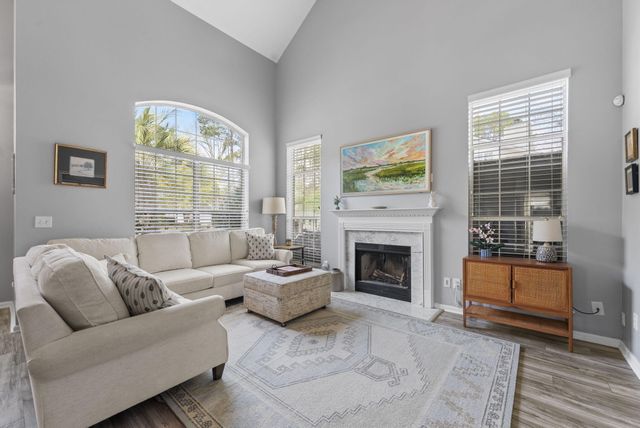 621 Antebellum Lane, Mount Pleasant, SC 29464