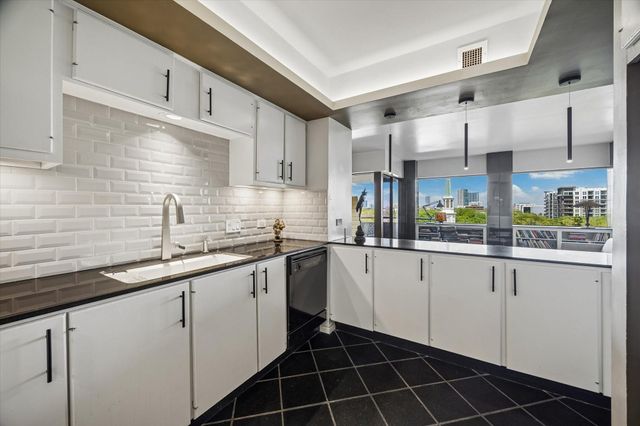 5000 Montrose Boulevard 6A, Houston, TX 77006