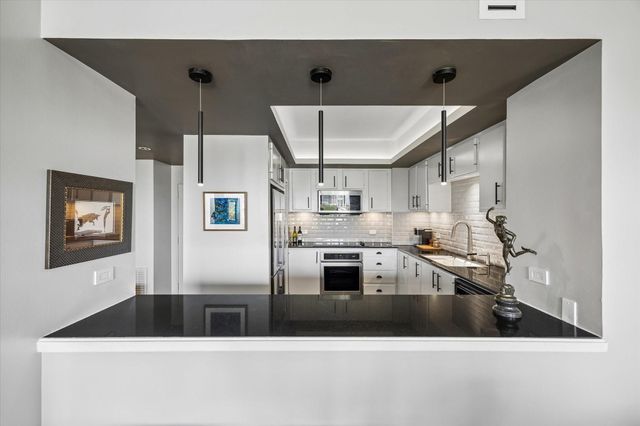 5000 Montrose Boulevard 6A, Houston, TX 77006