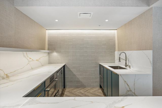 5000 Montrose Boulevard 6A, Houston, TX 77006