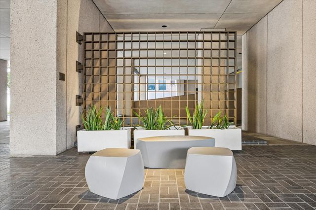 5000 Montrose Boulevard 6A, Houston, TX 77006