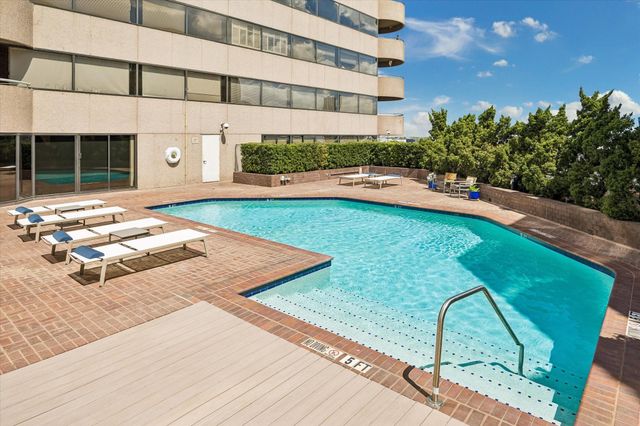 5000 Montrose Boulevard 6A, Houston, TX 77006