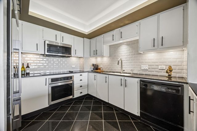 5000 Montrose Boulevard 6A, Houston, TX 77006