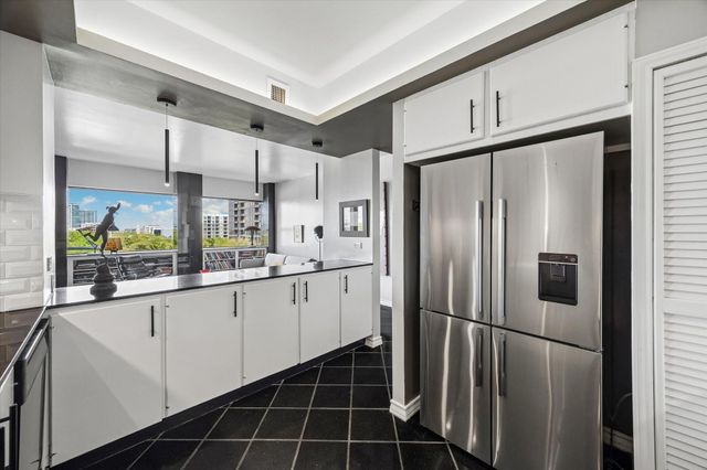 5000 Montrose Boulevard 6A, Houston, TX 77006