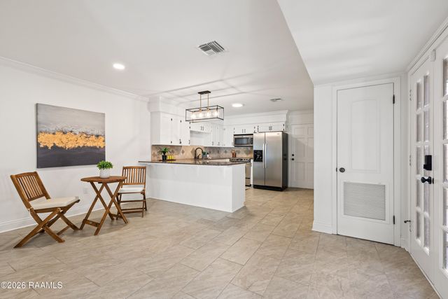 305 Halcott Drive 122, Lafayette, LA 70503