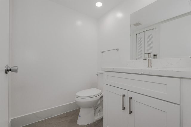 13800 SW 14th Street 211, Pembroke Pines, FL 33027