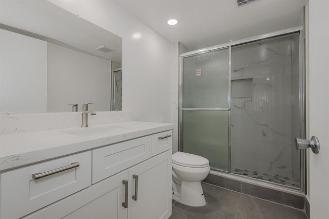 13800 SW 14th Street 211, Pembroke Pines, FL 33027