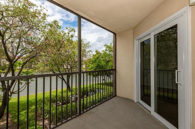 13800 SW 14th Street 211, Pembroke Pines, FL 33027