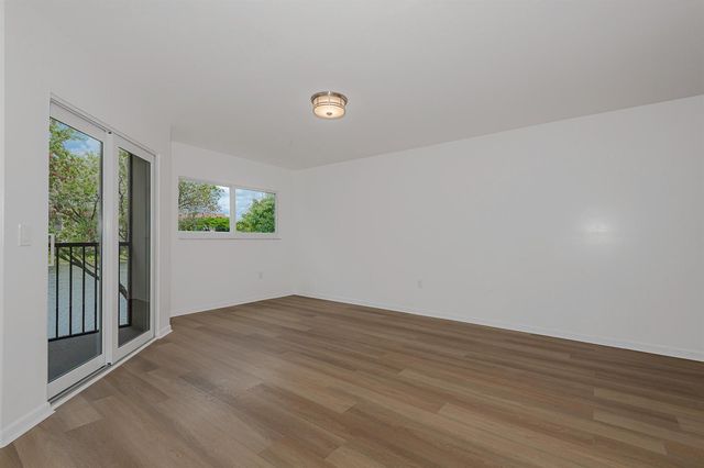 13800 SW 14th Street 211, Pembroke Pines, FL 33027