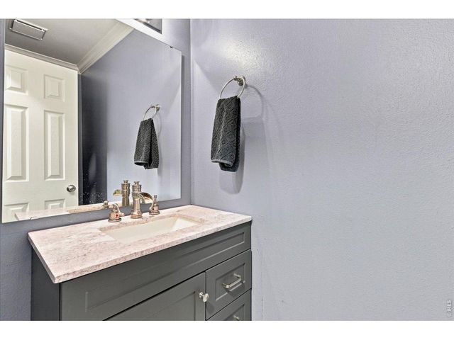 1727 Azalea Dr 4, Fort Collins, CO 80526