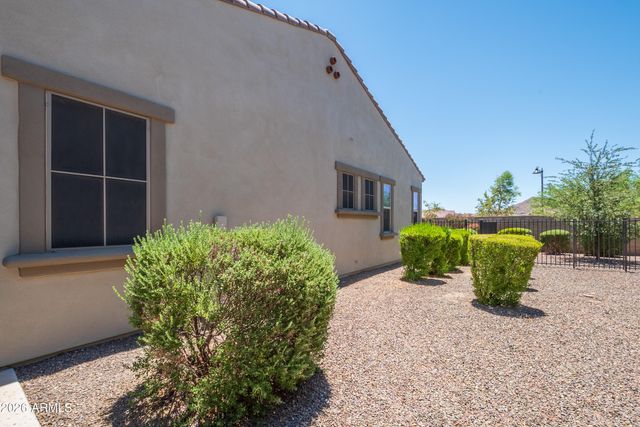 20641 W MINNEZONA Avenue, Buckeye, AZ 85396