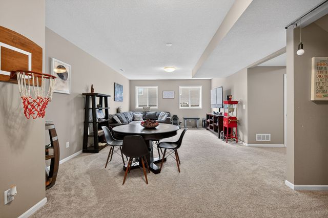 318 W High Road, Norwalk, IA 50211