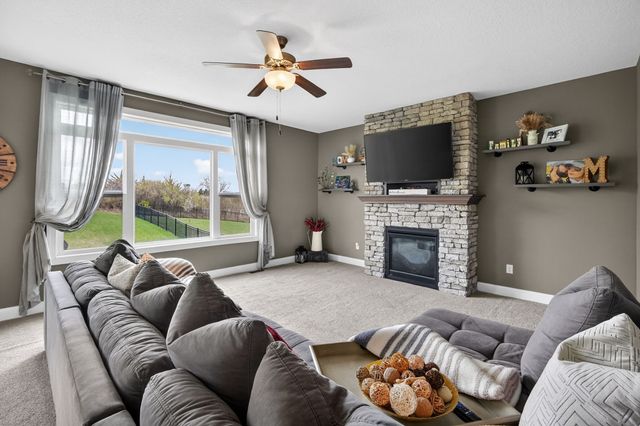 318 W High Road, Norwalk, IA 50211