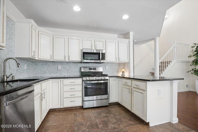 3 Whitemarsh Drive, Manalapan, NJ 07726
