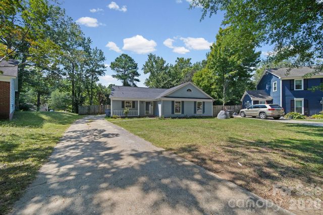 4301 Claybury Court, Charlotte, NC 28227