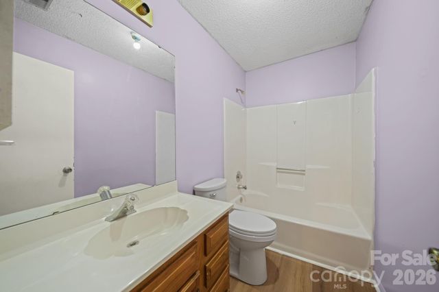 4301 Claybury Court, Charlotte, NC 28227