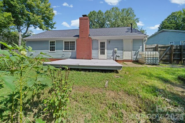 4301 Claybury Court, Charlotte, NC 28227