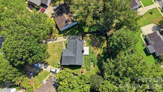 4301 Claybury Court, Charlotte, NC 28227