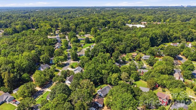 4301 Claybury Court, Charlotte, NC 28227
