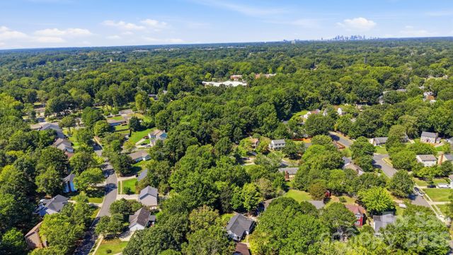 4301 Claybury Court, Charlotte, NC 28227