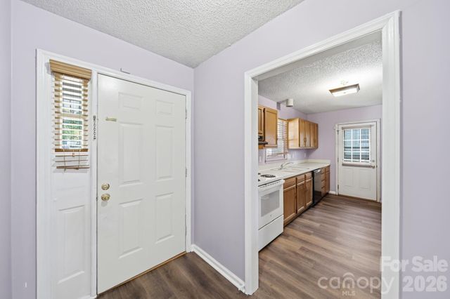 4301 Claybury Court, Charlotte, NC 28227