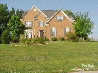 7786 Windsor Forest Place, Harrisburg, NC 28075
