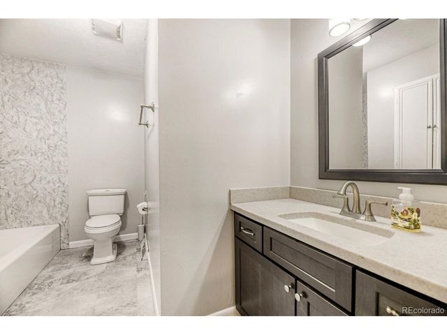 11233 E Harvard Dr, Aurora, CO 80014