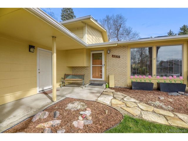 11233 E Harvard Dr, Aurora, CO 80014