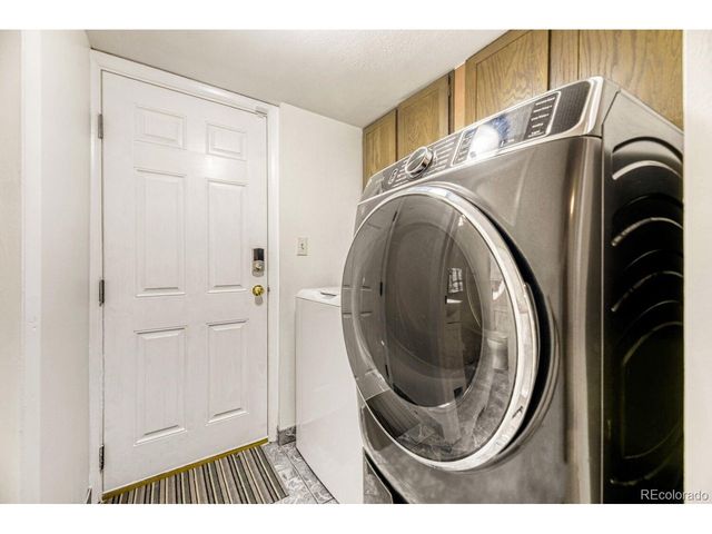 11233 E Harvard Dr, Aurora, CO 80014