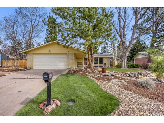 11233 E Harvard Dr, Aurora, CO 80014