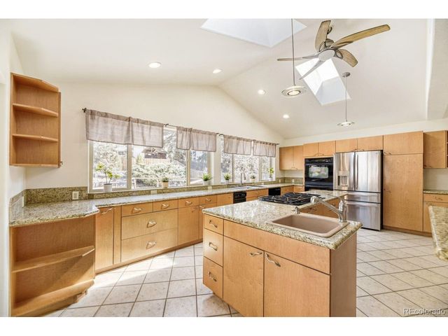 11233 E Harvard Dr, Aurora, CO 80014