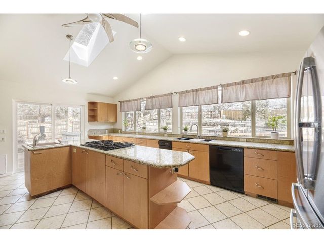 11233 E Harvard Dr, Aurora, CO 80014