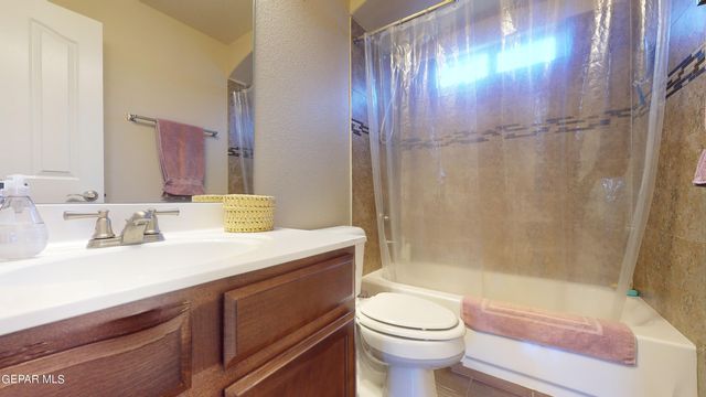 6689 Red Canyon Sage Lane, El Paso, TX 79912