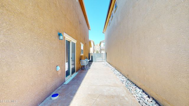 6689 Red Canyon Sage Lane, El Paso, TX 79912