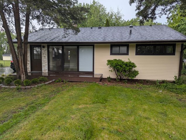 748 73rd Court, Willowbrook, IL 60527