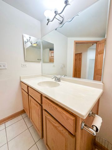 3258 N Harlem Avenue 209, Chicago, IL 60634