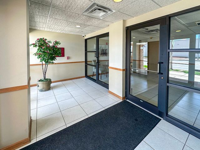 3258 N Harlem Avenue 209, Chicago, IL 60634