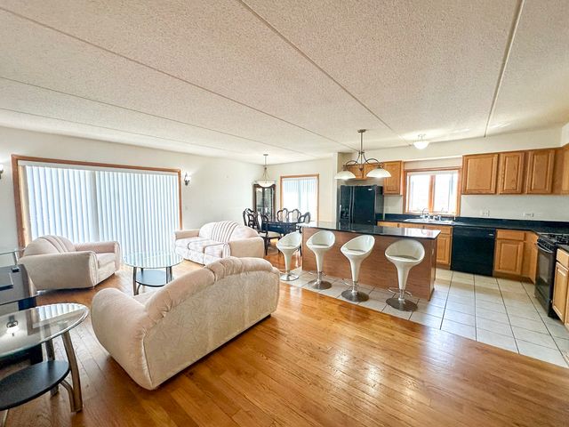 3258 N Harlem Avenue 209, Chicago, IL 60634